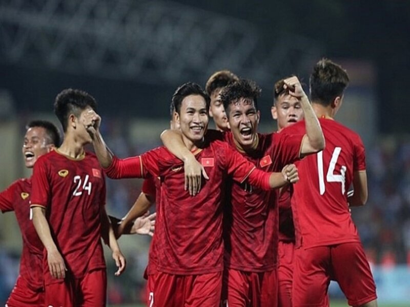 Đội tuyển Việt Nam kết thúc vòng bảng với vị trí đầu tiên. 